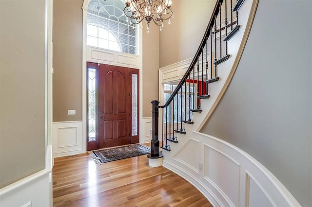 14164 Bayberry Drive, Shelby Twp, MI 48315