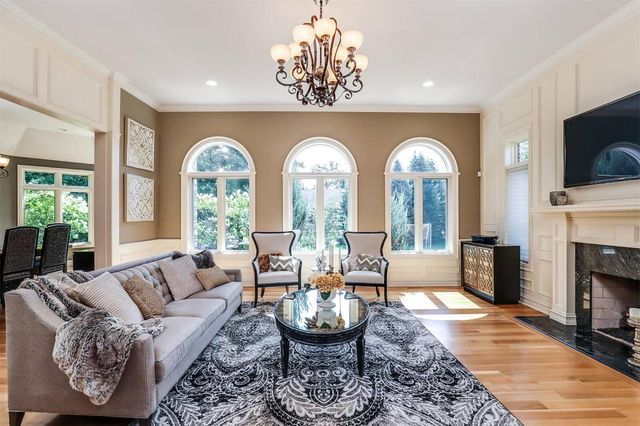 14164 Bayberry Drive, Shelby Twp, MI 48315