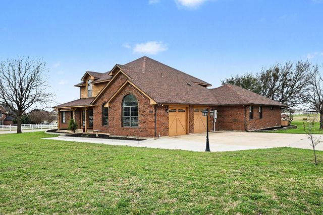 10101 Round Hill Road, Fort Worth, TX 76131