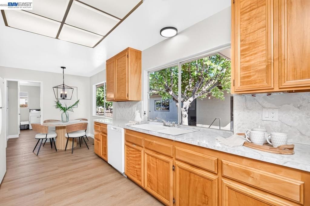Image 25 of property listing at 1681 5Th St, Livermore, CA 94550