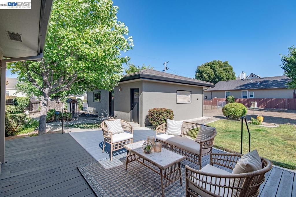 Image 48 of property listing at 1681 5Th St, Livermore, CA 94550