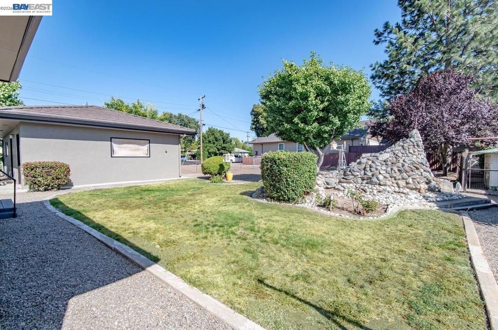 Image 56 of property listing at 1681 5Th St, Livermore, CA 94550