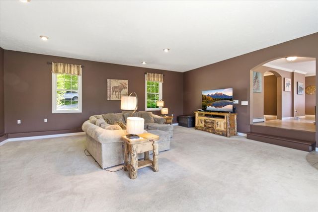 429 Wilson Hill Road, Francestown, NH 03043