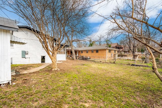 1506 W Main Street, Denison, TX 75020