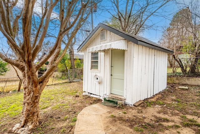 1506 W Main Street, Denison, TX 75020