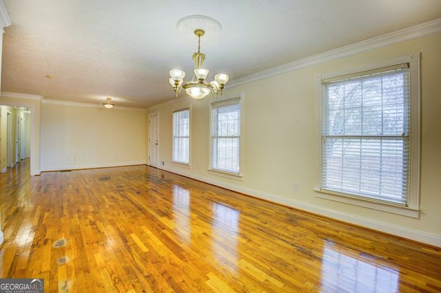 891 Highway 36 E, Jackson, GA 30233