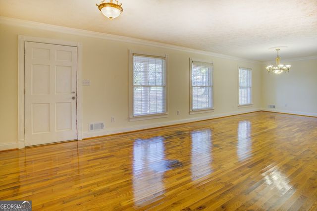 891 Highway 36 E, Jackson, GA 30233