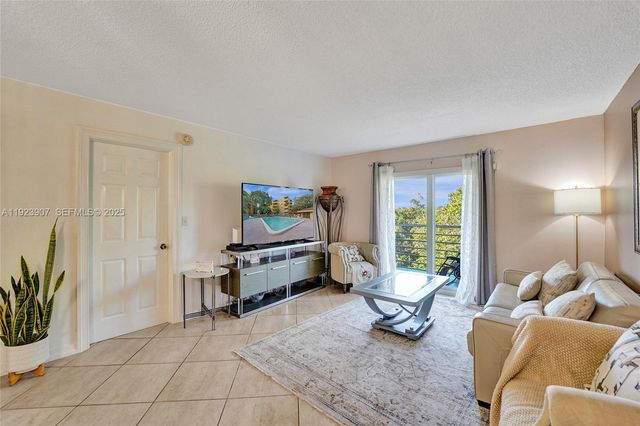 4111 Stirling Road 502, Dania Beach, FL 33314