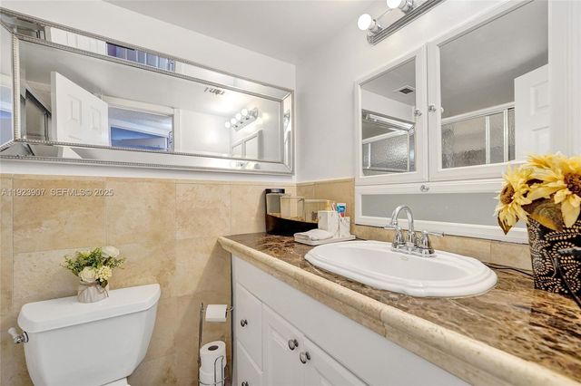 4111 Stirling Road 502, Dania Beach, FL 33314