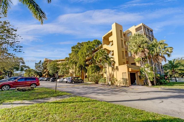 4111 Stirling Road 502, Dania Beach, FL 33314