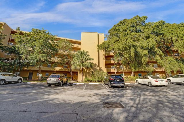 4111 Stirling Road 502, Dania Beach, FL 33314