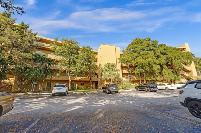 4111 Stirling Road 502, Dania Beach, FL 33314