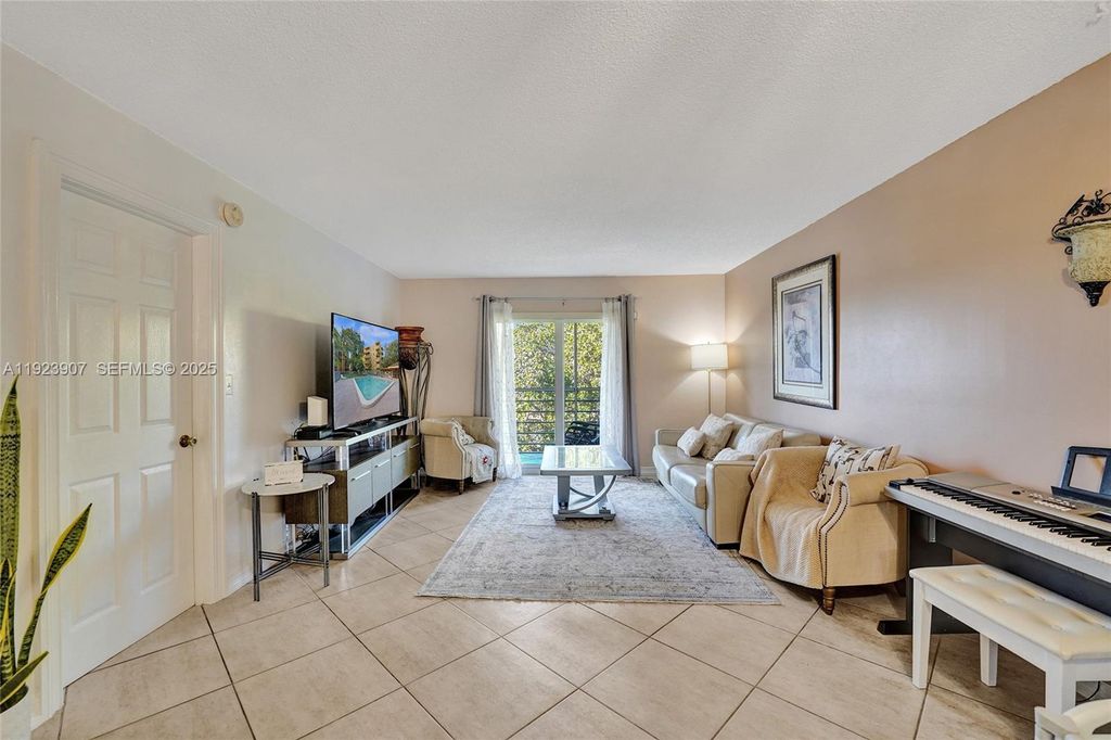 4111 Stirling Road 502, Dania Beach, FL 33314