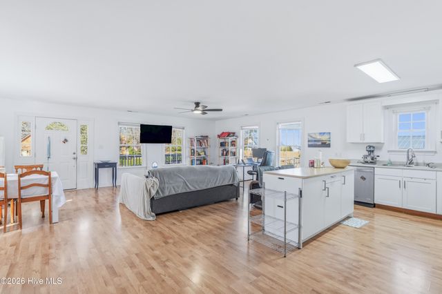 103 Gibbs Road, New Bern, NC 28560