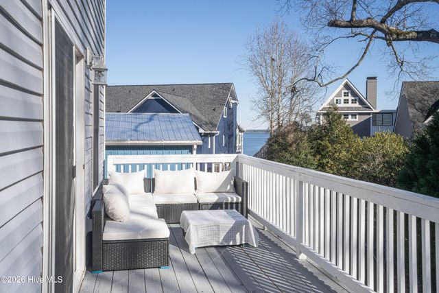 103 Gibbs Road, New Bern, NC 28560