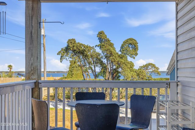 103 Gibbs Road, New Bern, NC 28560