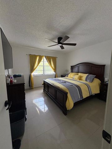 8261 SW 128 St 211, Pinecrest, FL 33156