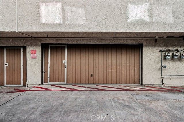 7439 Woodman Avenue 31, Van Nuys (los Angeles), CA 91405