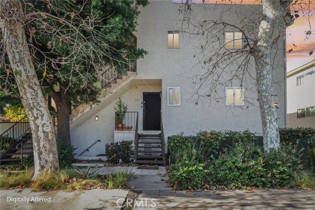 7439 Woodman Avenue 31, Van Nuys (los Angeles), CA 91405