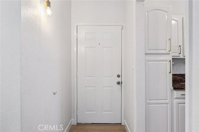 7439 Woodman Avenue 31, Van Nuys (los Angeles), CA 91405