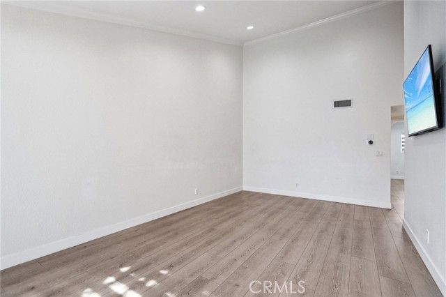 7439 Woodman Avenue 31, Van Nuys (los Angeles), CA 91405