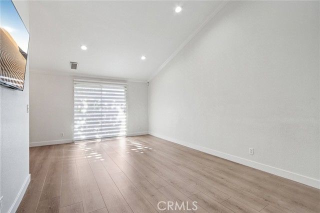 7439 Woodman Avenue 31, Van Nuys (los Angeles), CA 91405