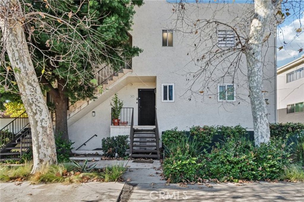 7439 Woodman Avenue 31, Van Nuys (los Angeles), CA 91405