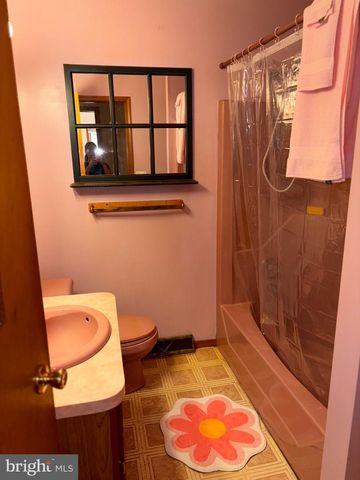 42 SPRINGERS MILL RD, Cape May Court House, NJ 08210