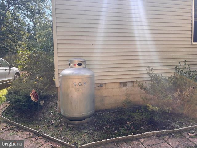 42 SPRINGERS MILL RD, Cape May Court House, NJ 08210