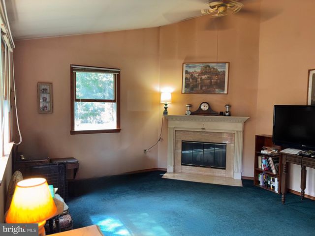 42 SPRINGERS MILL RD, Cape May Court House, NJ 08210