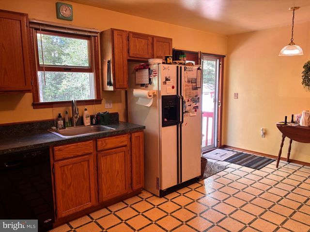 42 SPRINGERS MILL RD, Cape May Court House, NJ 08210