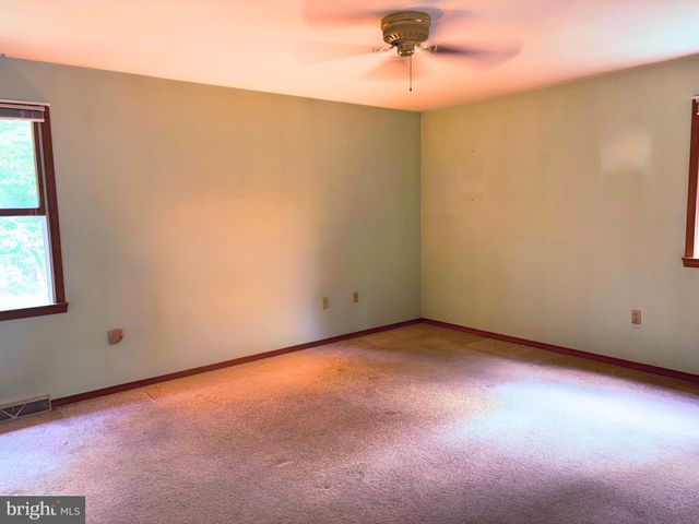 42 SPRINGERS MILL RD, Cape May Court House, NJ 08210