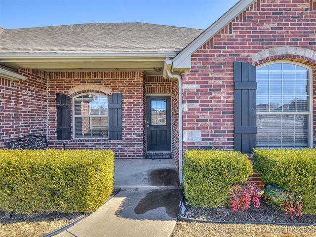 14921 Jordan Court, Glenpool, OK 74033