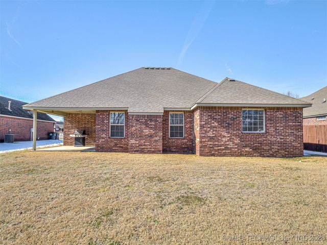 14921 Jordan Court, Glenpool, OK 74033