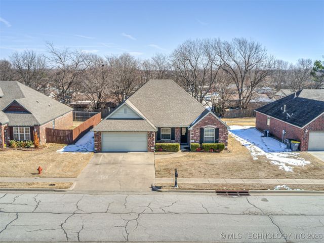 14921 Jordan Court, Glenpool, OK 74033