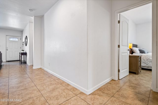 2526 E Sylvia Street, Tucson, AZ 85716