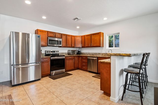 2526 E Sylvia Street, Tucson, AZ 85716