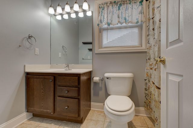 101 Candlelight Boulevard, Georgetown, KY 40324