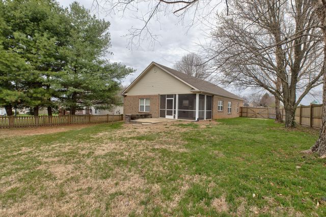 101 Candlelight Boulevard, Georgetown, KY 40324