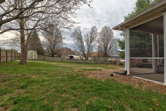 101 Candlelight Boulevard, Georgetown, KY 40324