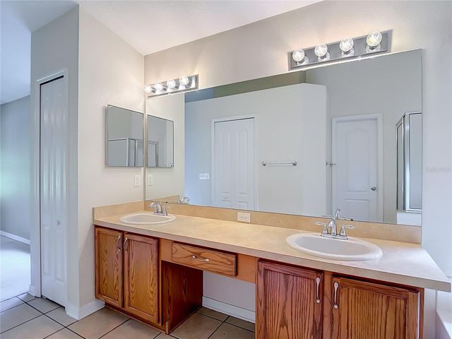 18453 CYPRESS BAY PARKWAY, Land O Lakes, FL 34638
