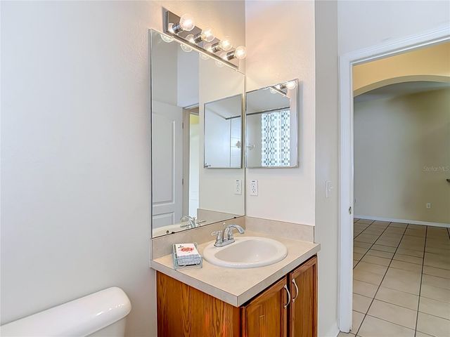 18453 CYPRESS BAY PARKWAY, Land O Lakes, FL 34638
