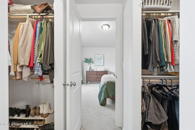 16161 N Hadley Loop, Rathdrum, ID 83858