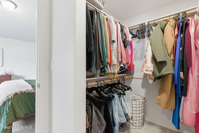 16161 N Hadley Loop, Rathdrum, ID 83858