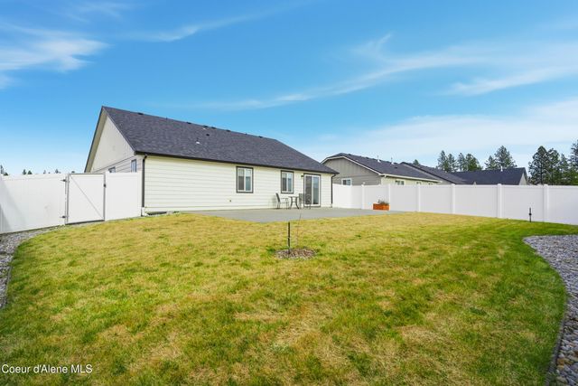 16161 N Hadley Loop, Rathdrum, ID 83858