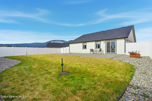 16161 N Hadley Loop, Rathdrum, ID 83858