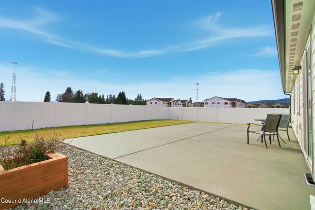 16161 N Hadley Loop, Rathdrum, ID 83858