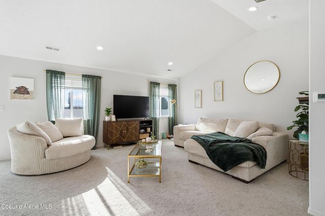 16161 N Hadley Loop, Rathdrum, ID 83858