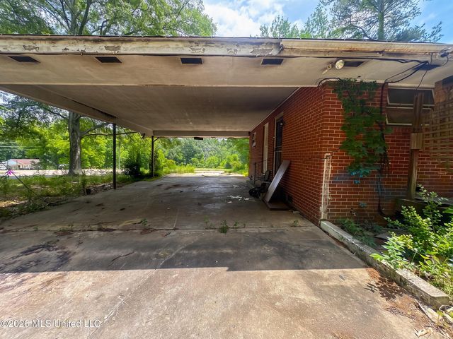5103 Robinson Road, Jackson, MS 39204