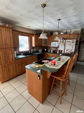 180 Etherton Lane, Springfield, IL 62712